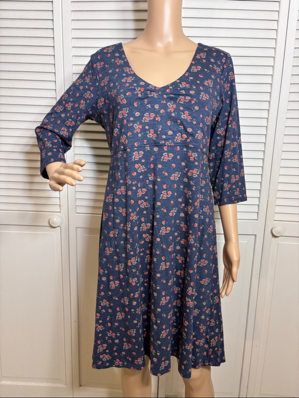 Toad & Co Rosalinda Dress in True Navy Floral Medium - Picture 2 of 15